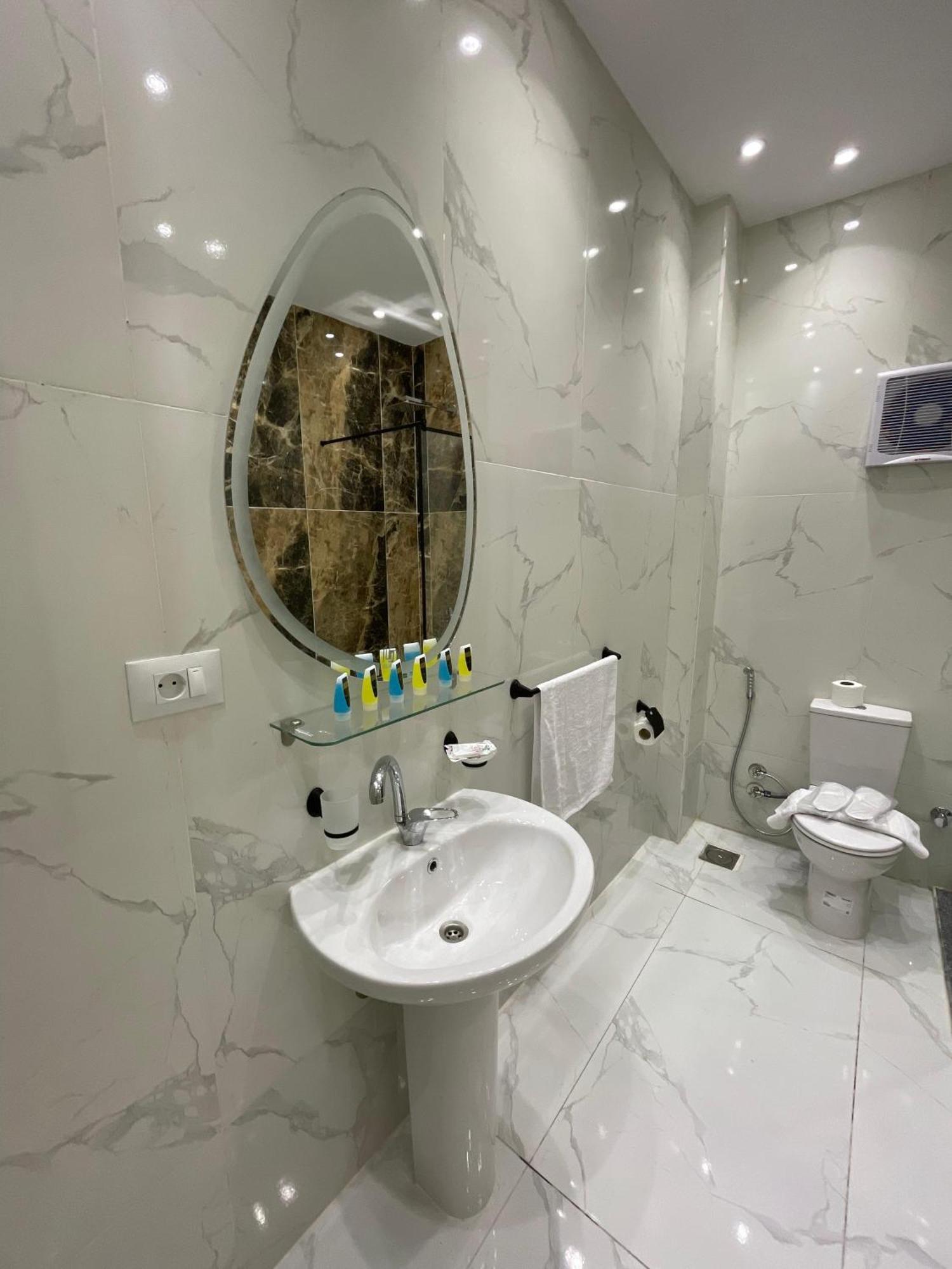 New Glamour Pyramids Hotel Kafret el-Gabal Kültér fotó