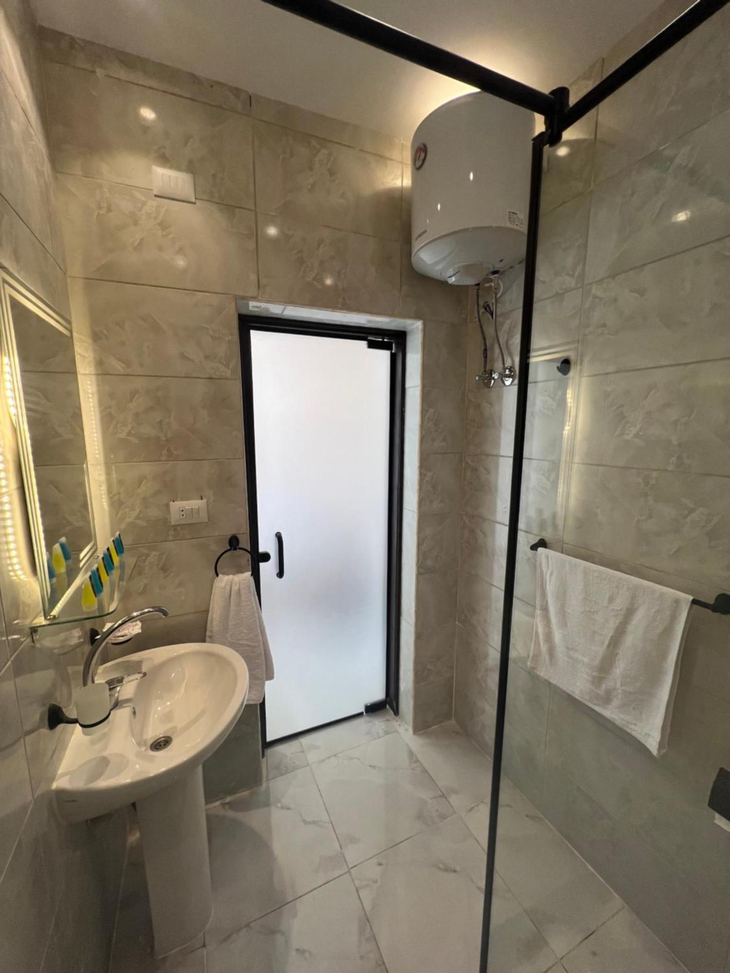 New Glamour Pyramids Hotel Kafret el-Gabal Kültér fotó